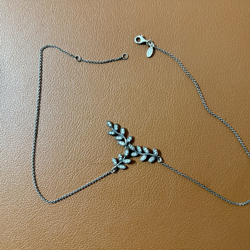 Pandora Sparkling Leaves Cubic Zirconia Necklace